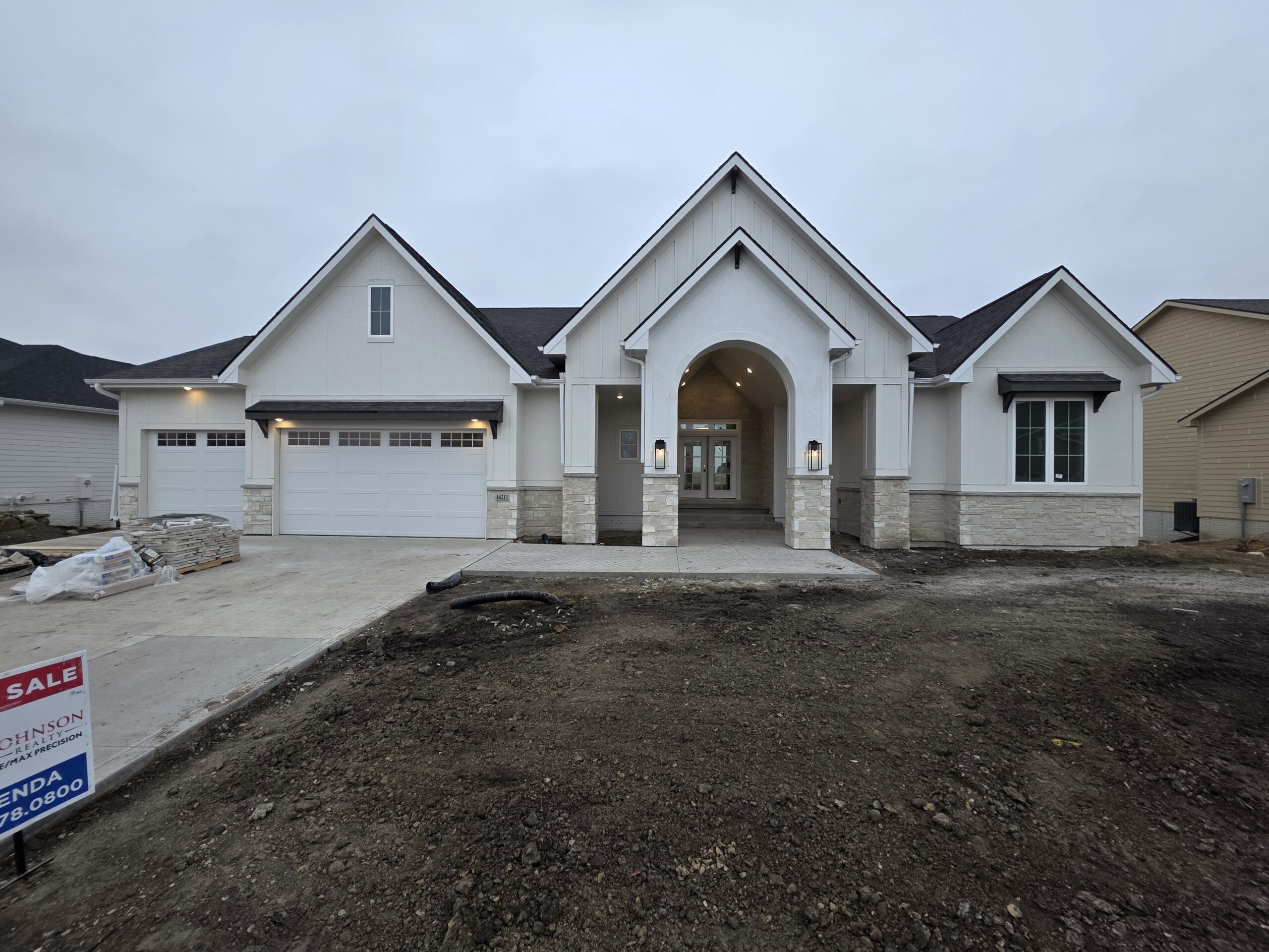 16211 Sharon-updated 3.4.26 CUSTOM HOME