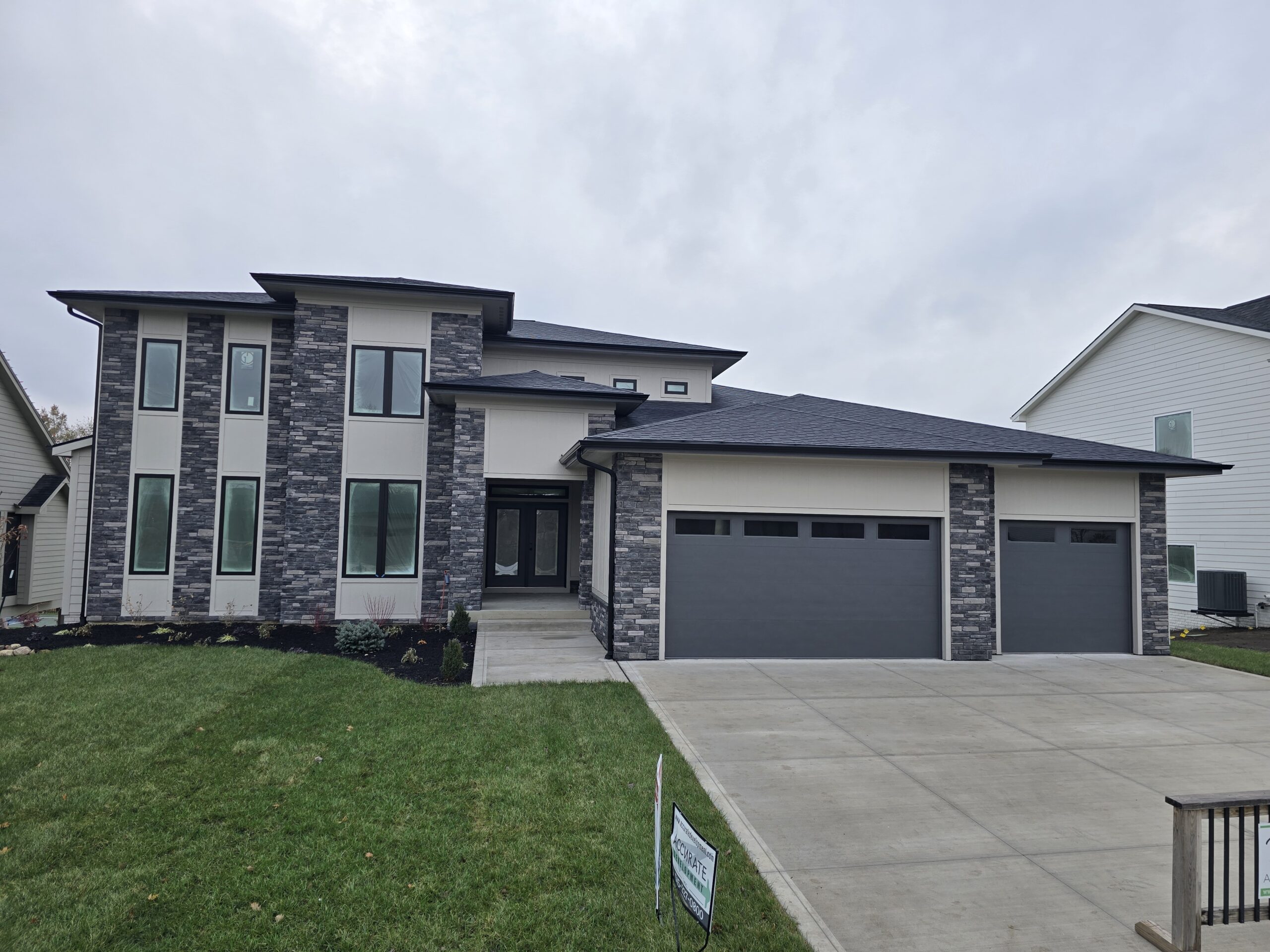 20251118_093120 16210-goodman-dr-elevation